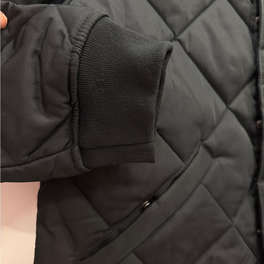 Banana Republic Men's Quilted Bomber Jacket in Black NWT - Picture 2 of 5